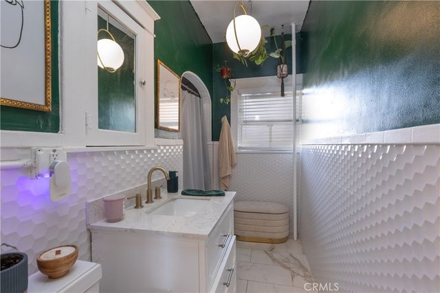 800 Pacific Avenue 305, Long Beach, CA 90813