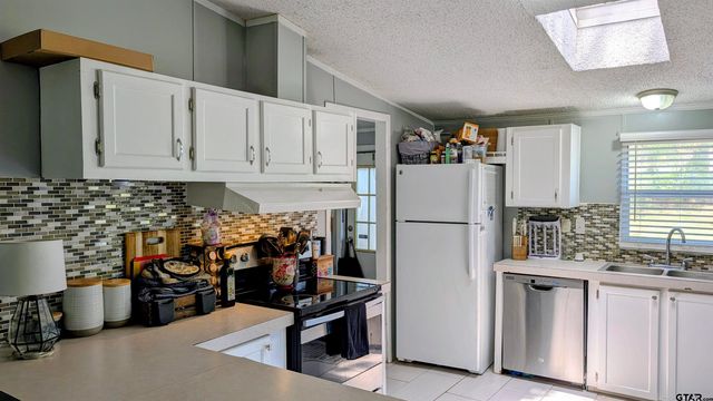 10706 Bourn Dr, Tyler, TX 75708
