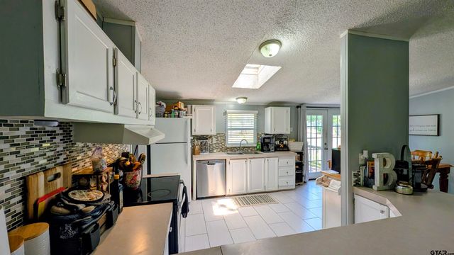 10706 Bourn Dr, Tyler, TX 75708