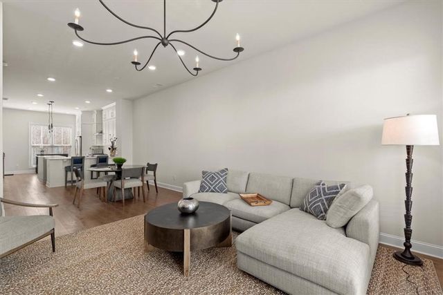 4217 Deming Circle, Atlanta, GA 30342