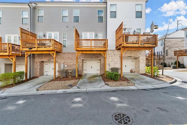 4217 Deming Circle, Atlanta, GA 30342