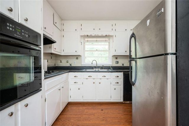 5860 Greenbrier NE Road, Atlanta, GA 30328