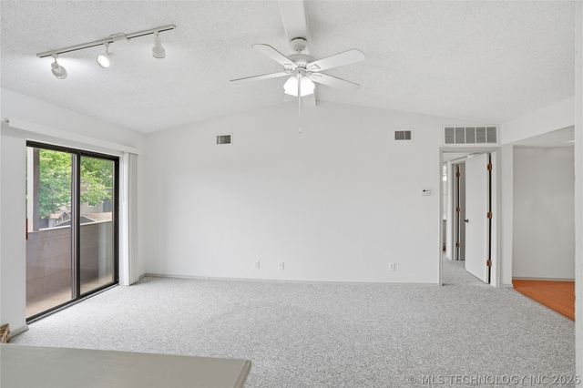 9022 S College Avenue 2116, Tulsa, OK 74137