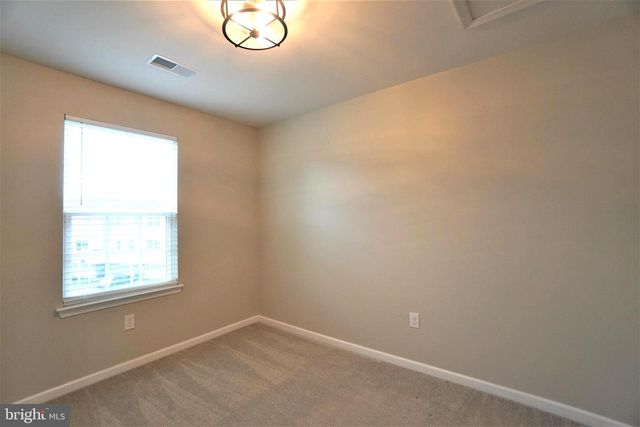 125 DRAGON DR, Lansdale, PA 19446
