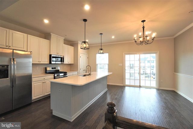 125 DRAGON DR, Lansdale, PA 19446