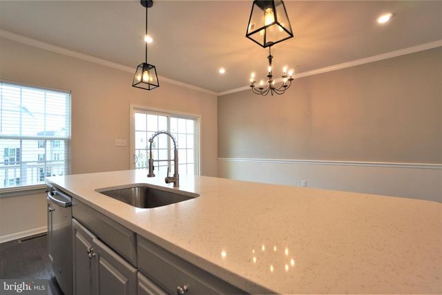 125 DRAGON DR, Lansdale, PA 19446