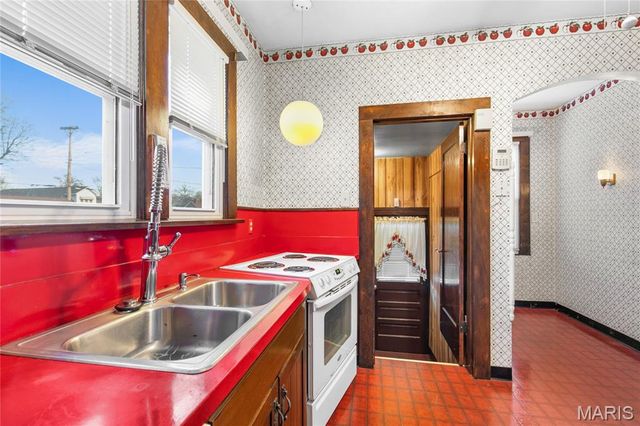 3313 Roland Avenue, Belleville, IL 62226