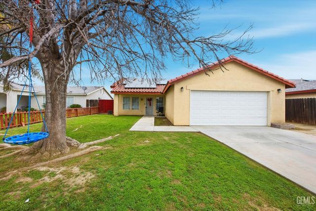 2114 Foxglove Court, Bakersfield, CA 93304