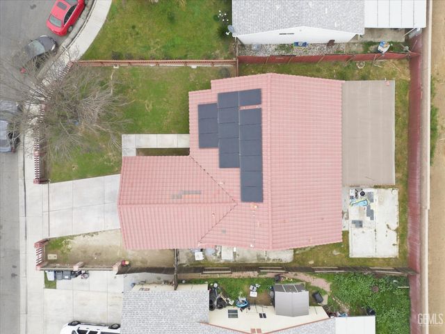 2114 Foxglove Court, Bakersfield, CA 93304