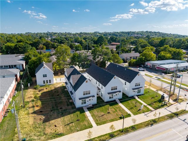 1640 N Leverett Avenue, Fayetteville, AR 72703