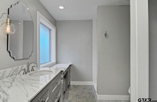 10523 COUNTY ROAD 35, Tyler, TX 75706