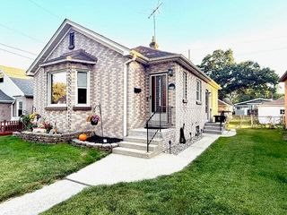 215 Court Street, Hobart, IN 46342