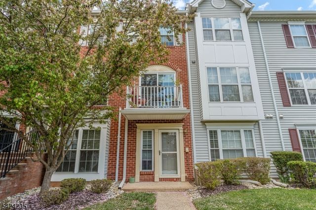 511 Dunn Cir 11, Bridgewater Twp., NJ 08807