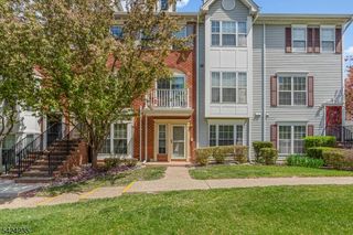 511 Dunn Cir 11, Bridgewater Twp., NJ 08807