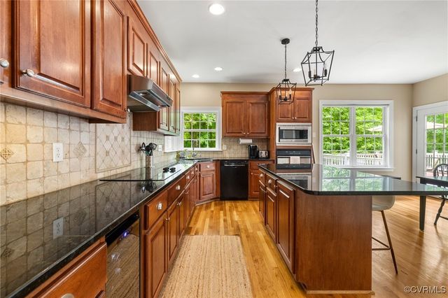 12031 Dunnottar Dr, Chesterfield, VA 23838