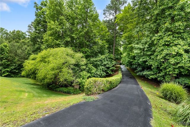 12031 Dunnottar Dr, Chesterfield, VA 23838
