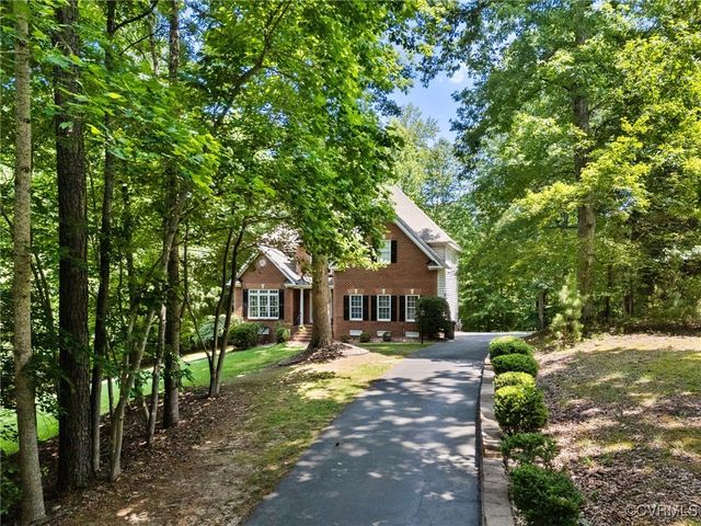 12031 Dunnottar Dr, Chesterfield, VA 23838
