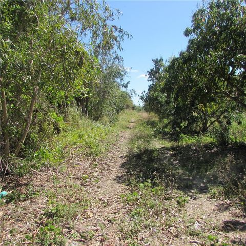 13171 Samadani LN, Bokeelia, FL 33922