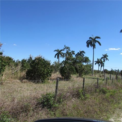 13171 Samadani LN, Bokeelia, FL 33922