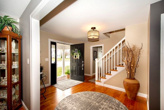 10 Jensen Farm Rd, Braintree, MA 02184