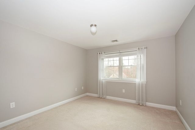 10 Jensen Farm Rd, Braintree, MA 02184