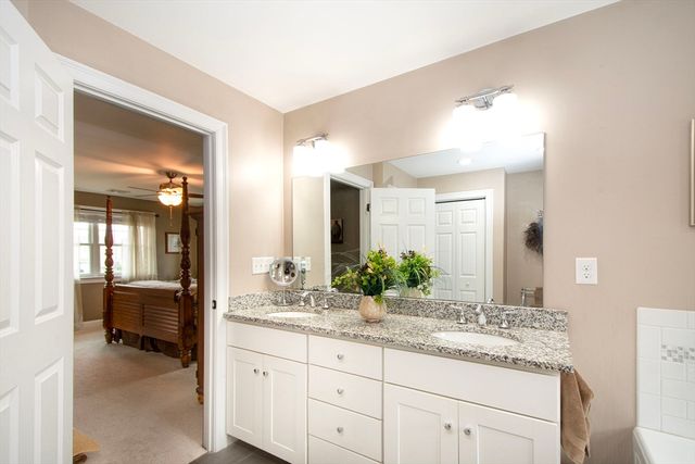 10 Jensen Farm Rd, Braintree, MA 02184