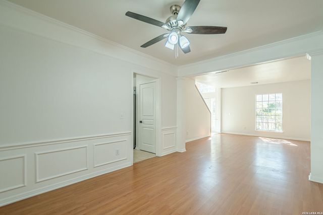 10449 Trailway Oak, San Antonio, TX 78240