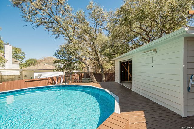 10449 Trailway Oak, San Antonio, TX 78240