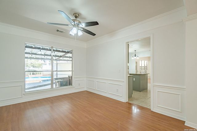 10449 Trailway Oak, San Antonio, TX 78240