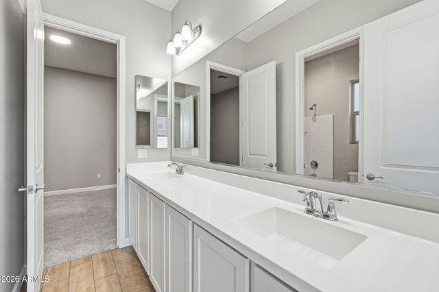 11256 E UTOPIA Avenue E, Mesa, AZ 85212