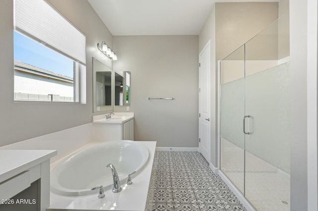 11256 E UTOPIA Avenue E, Mesa, AZ 85212