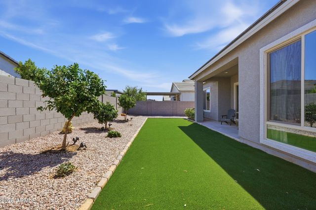 11256 E UTOPIA Avenue E, Mesa, AZ 85212