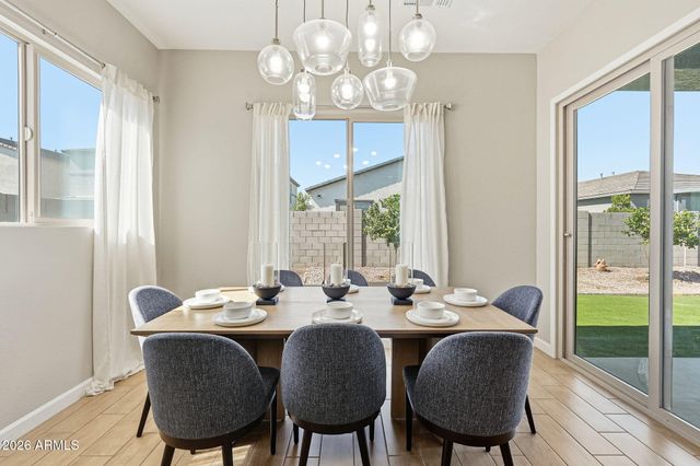 11256 E UTOPIA Avenue E, Mesa, AZ 85212