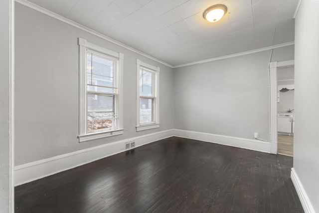 680 Lawson Avenue E, Saint Paul, MN 55106