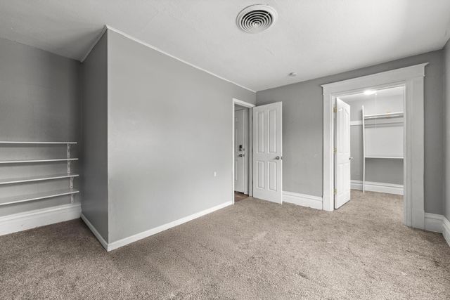 680 Lawson Avenue E, Saint Paul, MN 55106