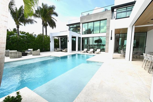 2914 N Flagler Drive, West Palm Beach, FL 33407