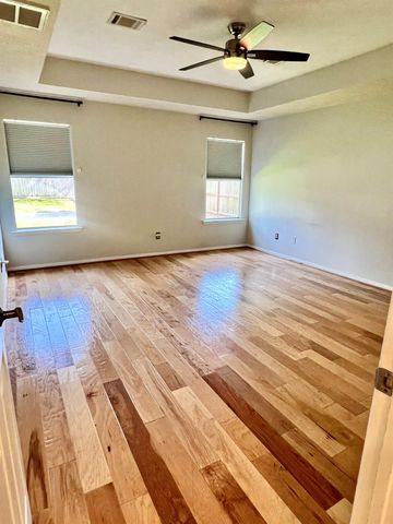 1735 W Welsford Drive, Spring, TX 77386