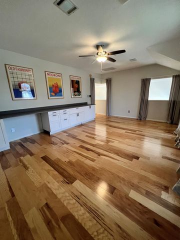 1735 W Welsford Drive, Spring, TX 77386