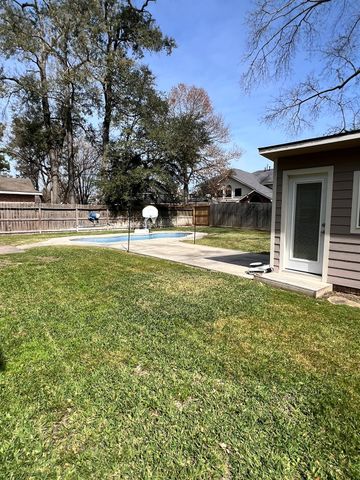 1735 W Welsford Drive, Spring, TX 77386