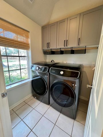 1735 W Welsford Drive, Spring, TX 77386