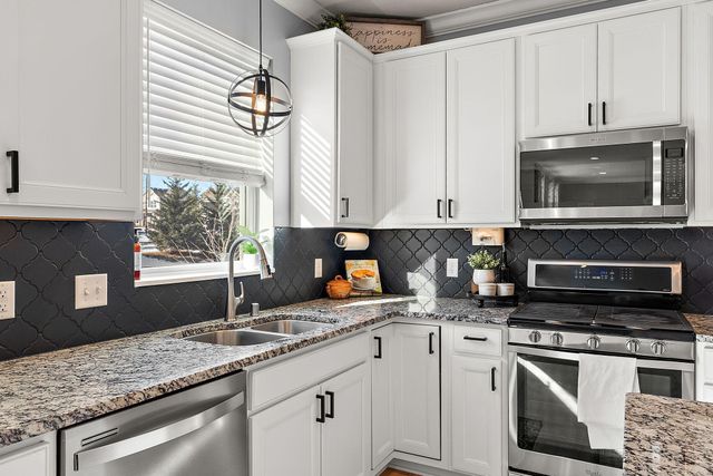 20511 Gunnison Drive, Lakeville, MN 55044