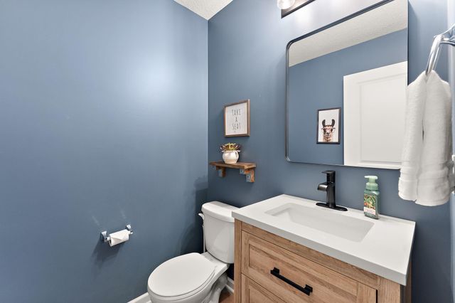 20511 Gunnison Drive, Lakeville, MN 55044