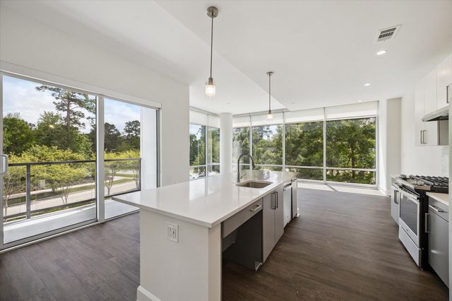 2000 Hughes Landing 339, The Woodlands, TX 77380