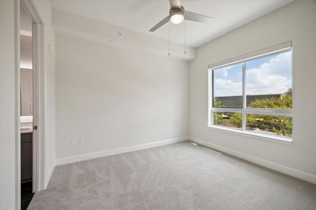 2000 Hughes Landing 339, The Woodlands, TX 77380