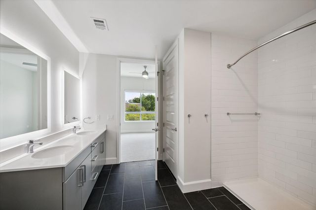 2000 Hughes Landing 339, The Woodlands, TX 77380