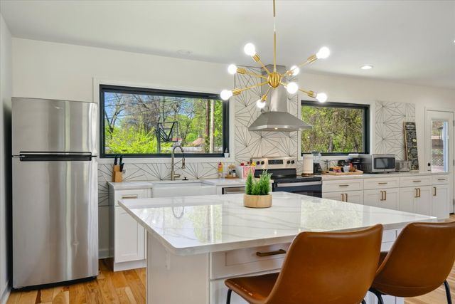 615 E Parkway, S, Memphis, TN 38104