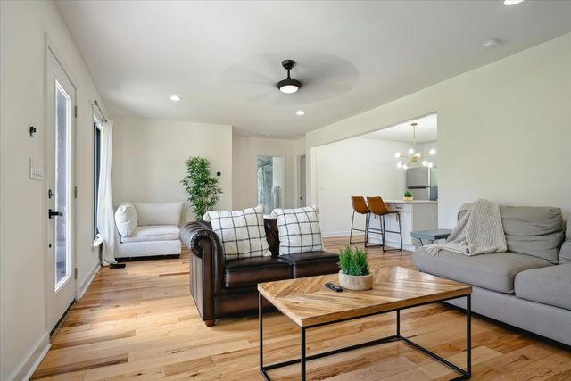 615 E Parkway, S, Memphis, TN 38104