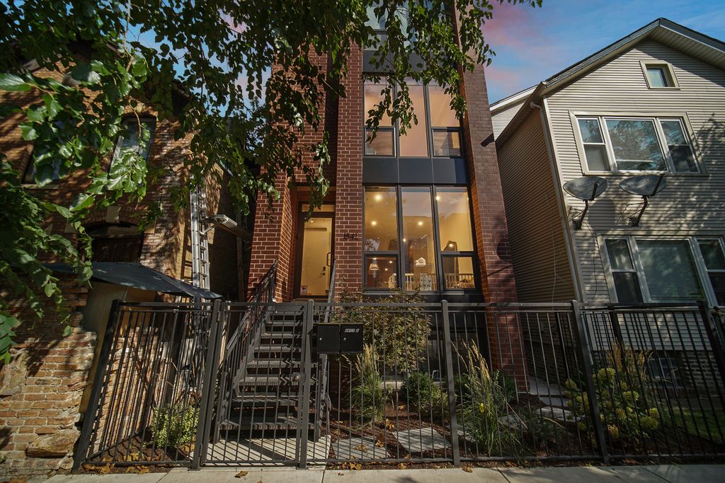 1842 W Iowa Street 1, Chicago, IL 60622 — exterior