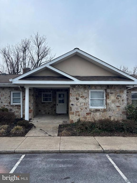986 JOHN MARSHALL HIGHWAY 2, Front Royal, VA 22630
