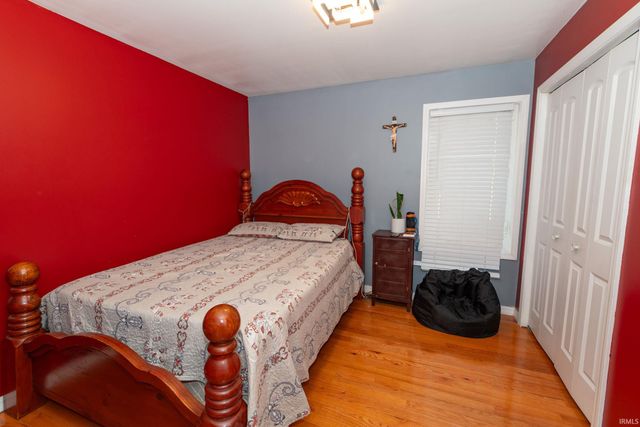 56131 Butternut Road, South Bend, IN 46619